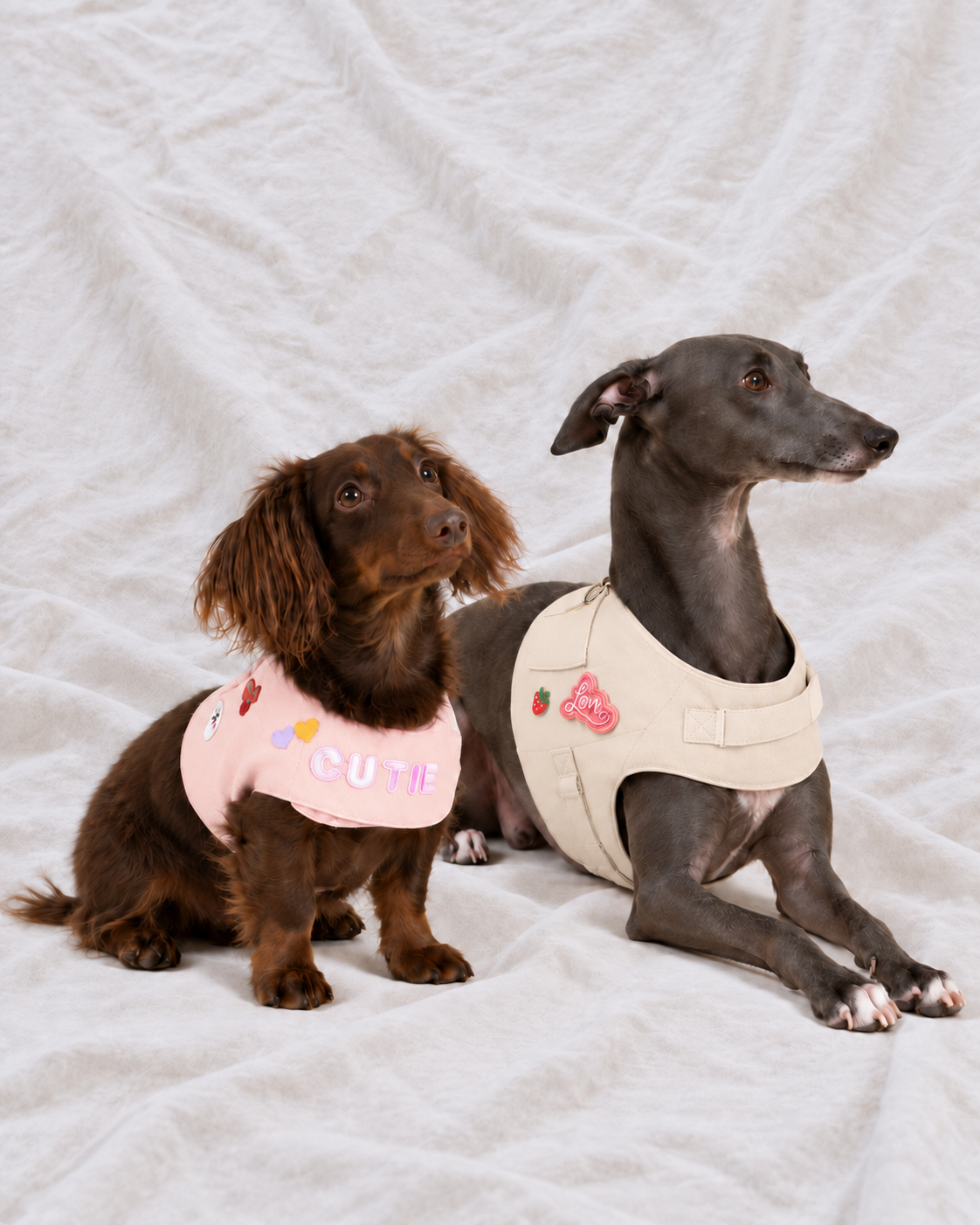 Comes in pink and beige